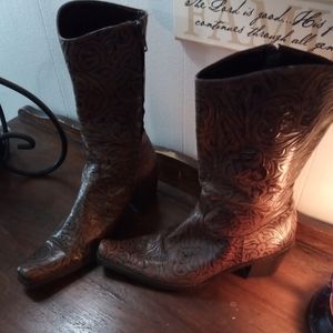 Gianni Bini Boots